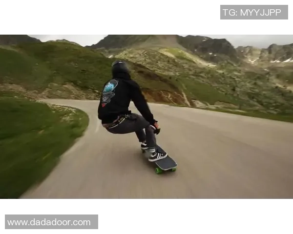 广州滑板队引领最新滑板节奏TOP10榜单，展现青春活力与竞技魅力