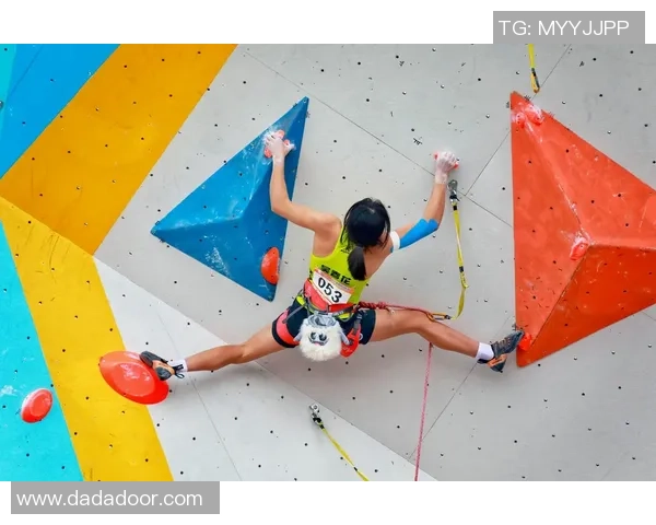 成都攀岩队在全国攀岩意识排行榜中荣获第十名的佳绩引发关注
